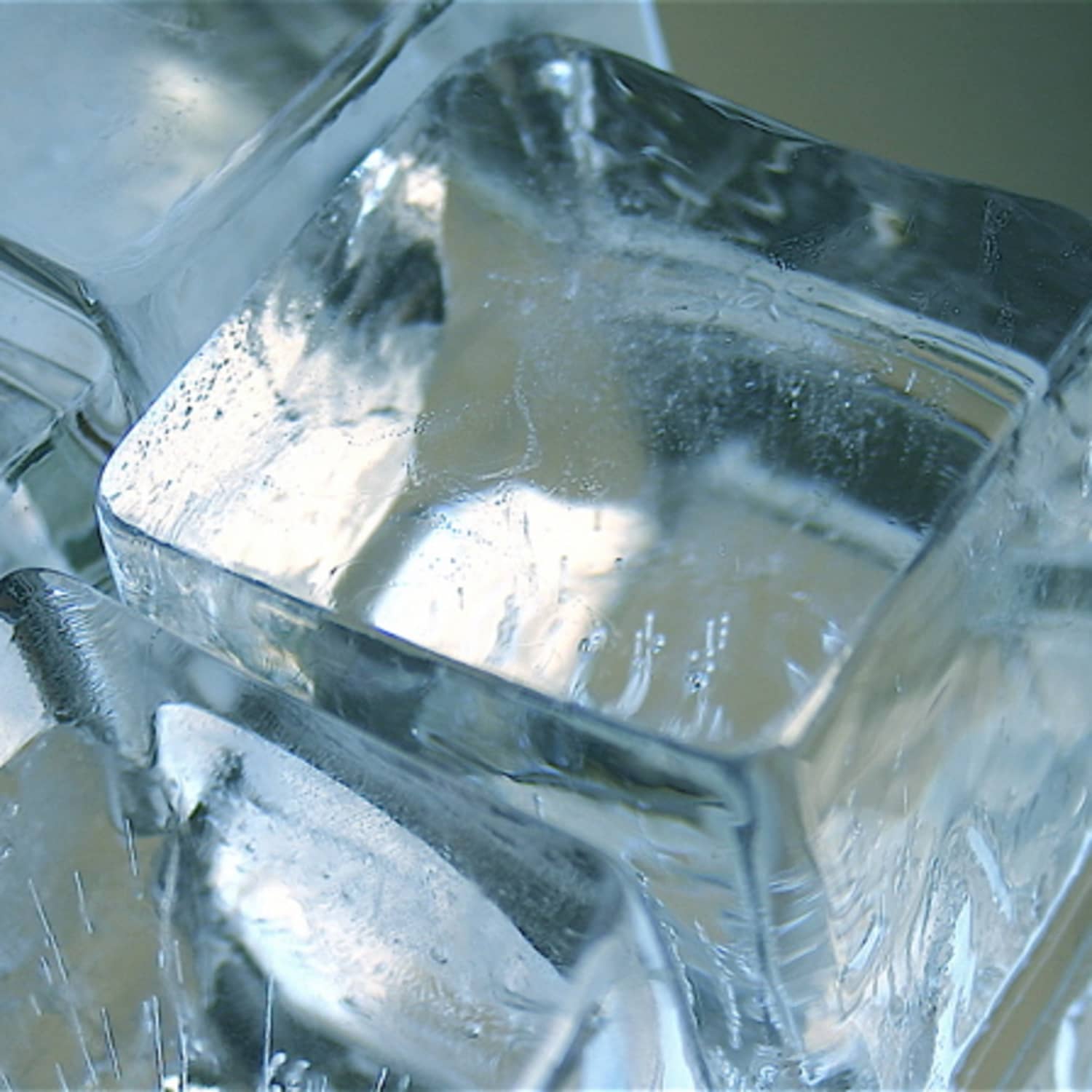 Как заморозить воду в домашних условиях
